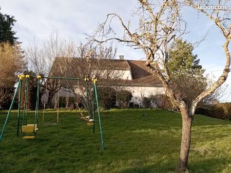 agréable maison à proximité des gorges de la sioule et de combronde