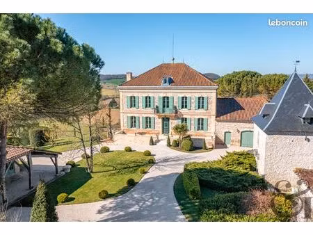 maison 21 pièces 656 m²