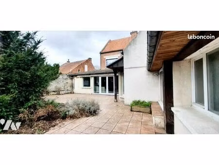 maison 10 pièces 232 m²