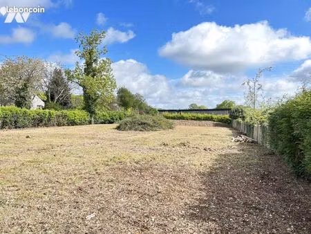 terrain 951 m² guer