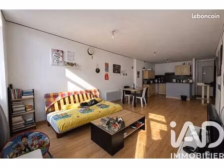 appartement 4 pièces 82 m²