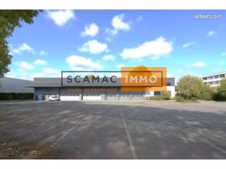 local industriel 1 460 m²