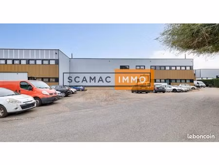 local industriel 1 834 m²