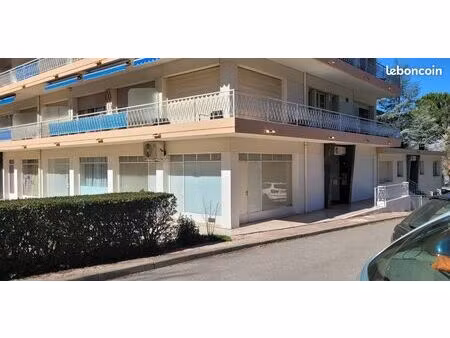 appartement t3 + local commercial