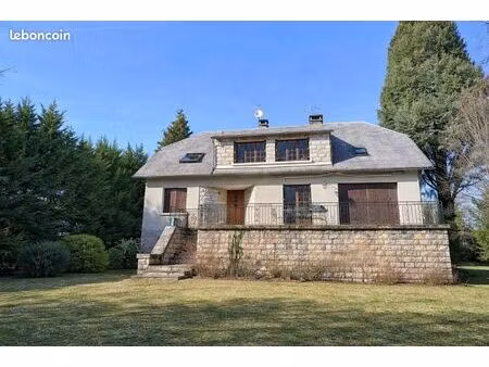 maison à vendre - 210 m2