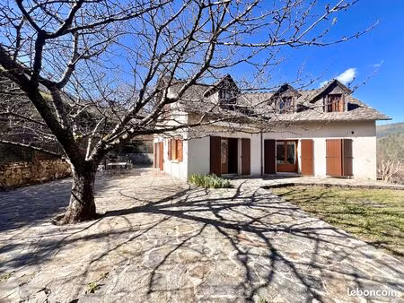 maison 6 pièces 147 m²