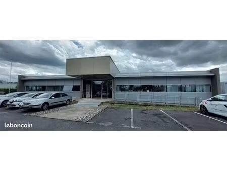 boutique 1296 m² compiegne