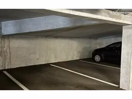 parking sécurisé - t10 lavallée