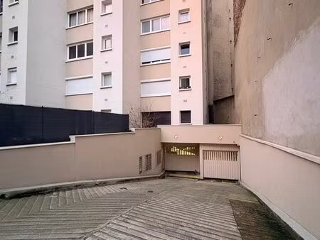 emplacement de parking au 8 rue pasteur à clichy (92110)