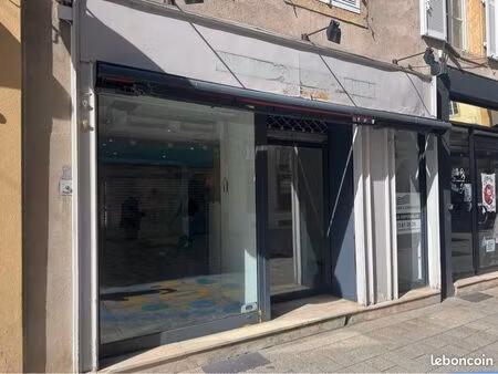 local commercial à louer à thionville centre piéton