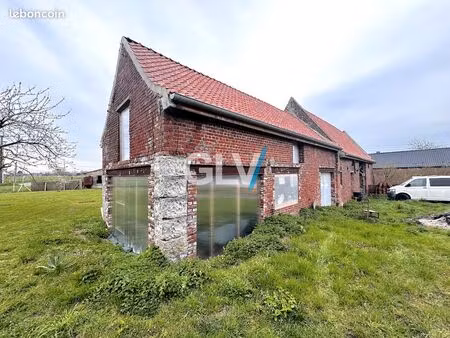 propriété 1 pièce 150 m²