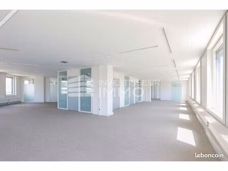 bureau 650 m²