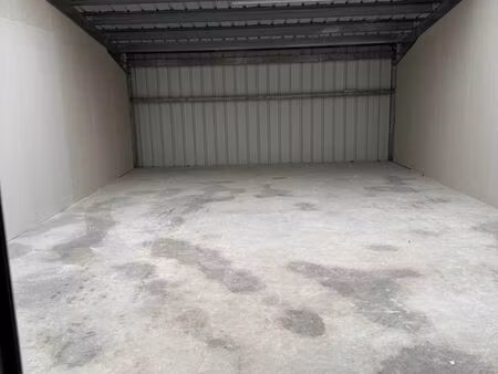 box stockage hangard entrepôt