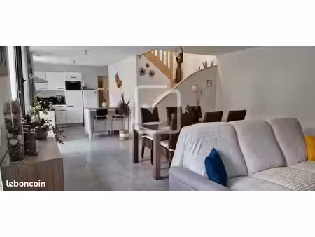 maison 6 pièces 150 m²