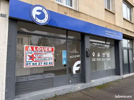 local commercial de 57 m2 en centre ville de beauvais