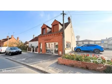 local commercial 41 m² la ferte saint aubin