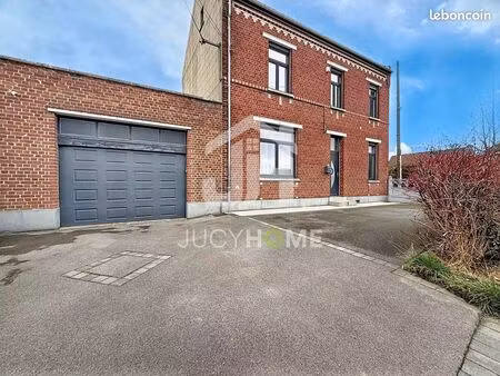 maison 6 pièces 147 m²