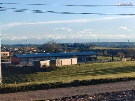 terrain de 1054m2 avec permis de construire