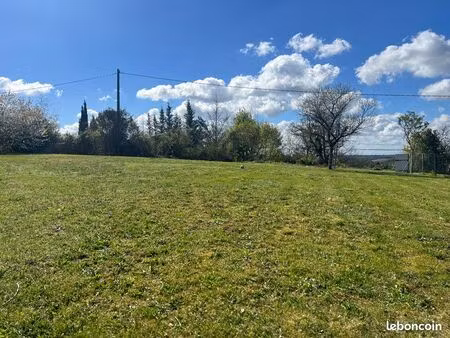beau terrain à loubens-lauragais
