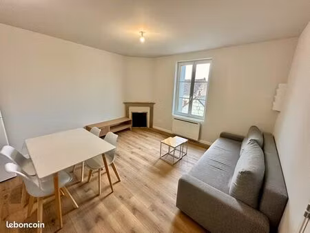 appartement t2 meublé – 37 m² – rénové à neuf – lumineux & plein de charme