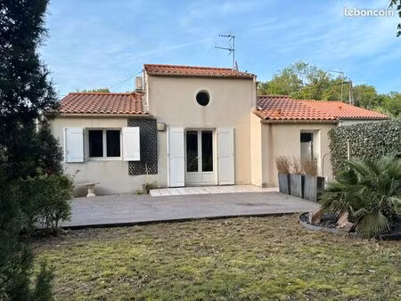 royan – emplacement idéal au calme  proche plage avec vue forêt