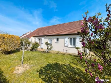 véretz. maison pur plain-pied au calme sur un terrain de 750m² env
