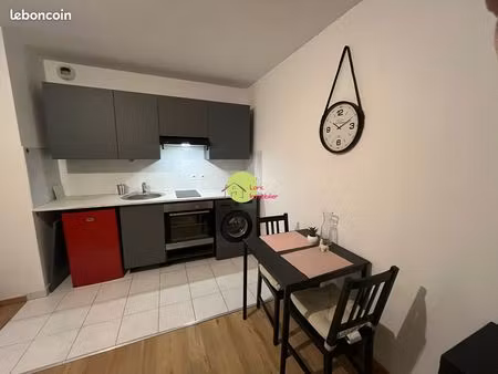 studio 1 pièce 23 m²