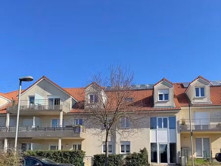 à louer – appartement avec terrasse et parking – gravelotte