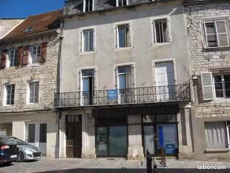 immeuble 300 m² gramat