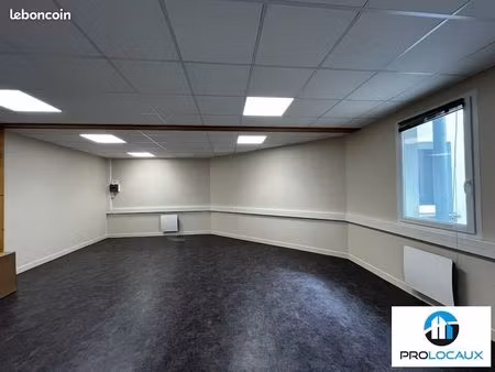 bureaux 25 m² saint maximin