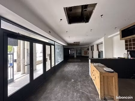 restaurant 186 m² le blanc-mesnil