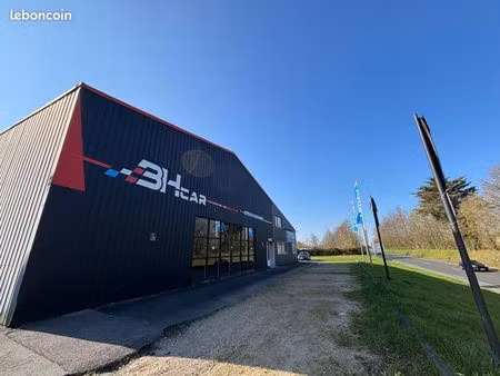 local commercial 280 m² plomelin