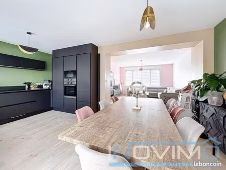 maison 8 pièces 150 m²