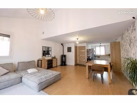 maison 5 pièces 105 m²