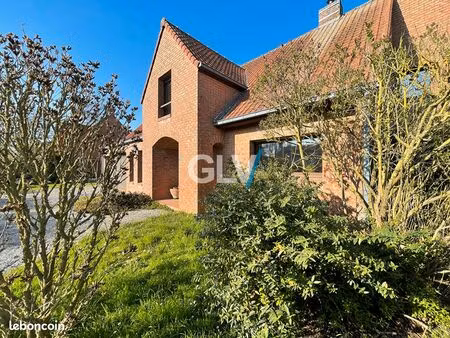 maison 6 pièces 195 m²