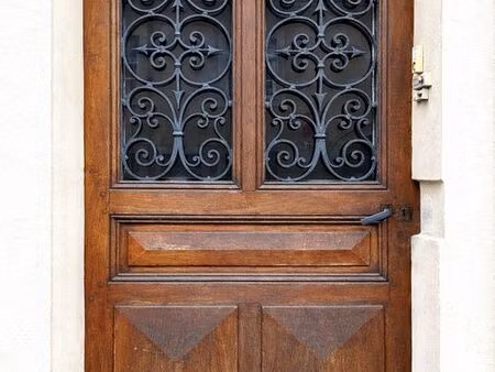 appartement t2 meublé – centre-ville d’autun