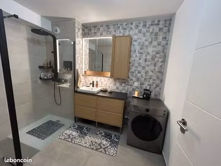 apparemment neuve t3