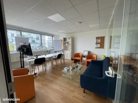 bureaux 250 m²