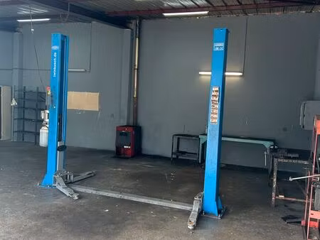 location garage automobile