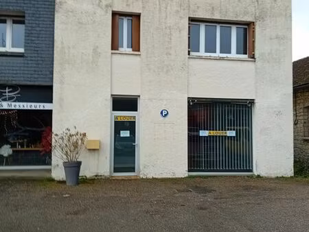 local commercial à louer - 54 m2 - biars sur cère