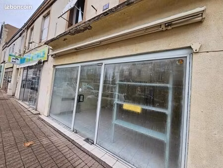 local commercial 67 m²