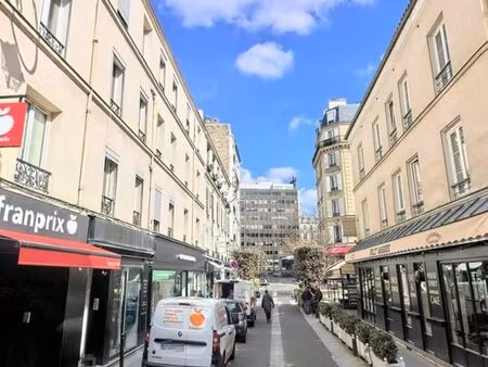 local commercial 70 m²