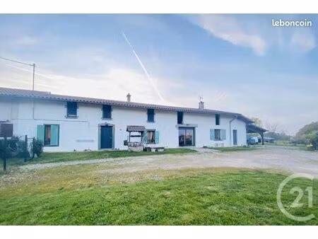 longère 5 pièces 133 m²