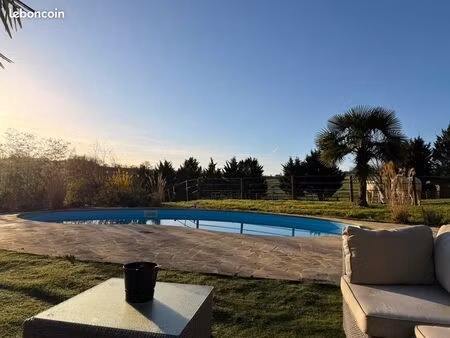 villa 5 pièces 150 m²