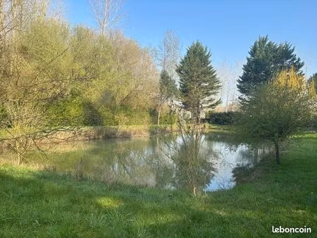 terrain à vendre avec étang 2608 m2