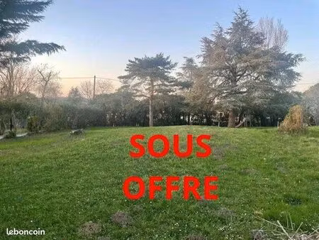 terrain 600 m² venerque