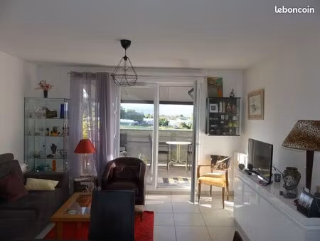 t3 dernier étage de particulier à particulier