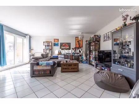 appartement 5 pièces 91 m²