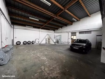 local industriel 135 m²