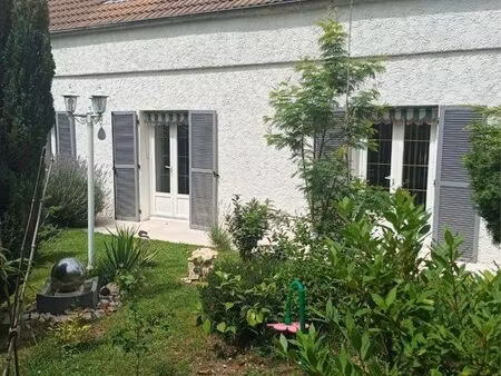 a 15 min de nevers et 5 min autoroute